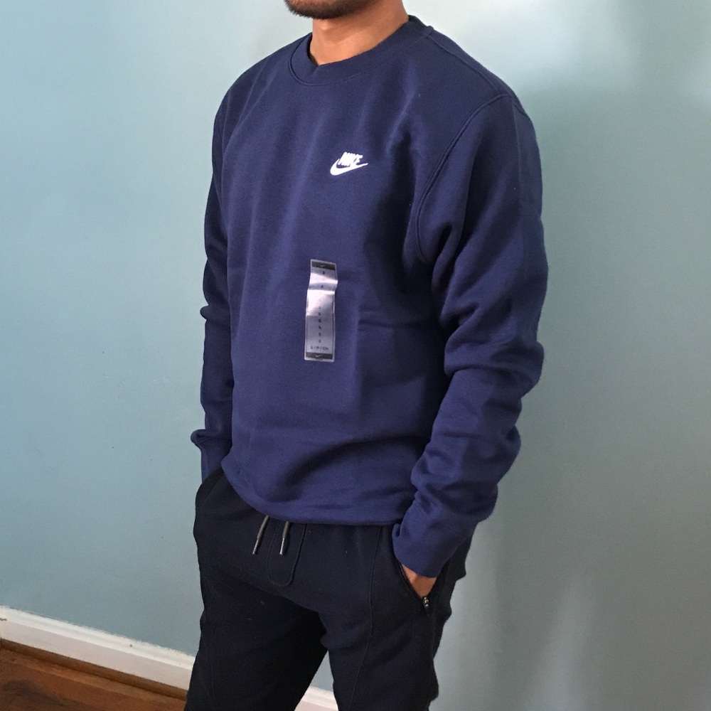 Club crew sweater in midnight navy